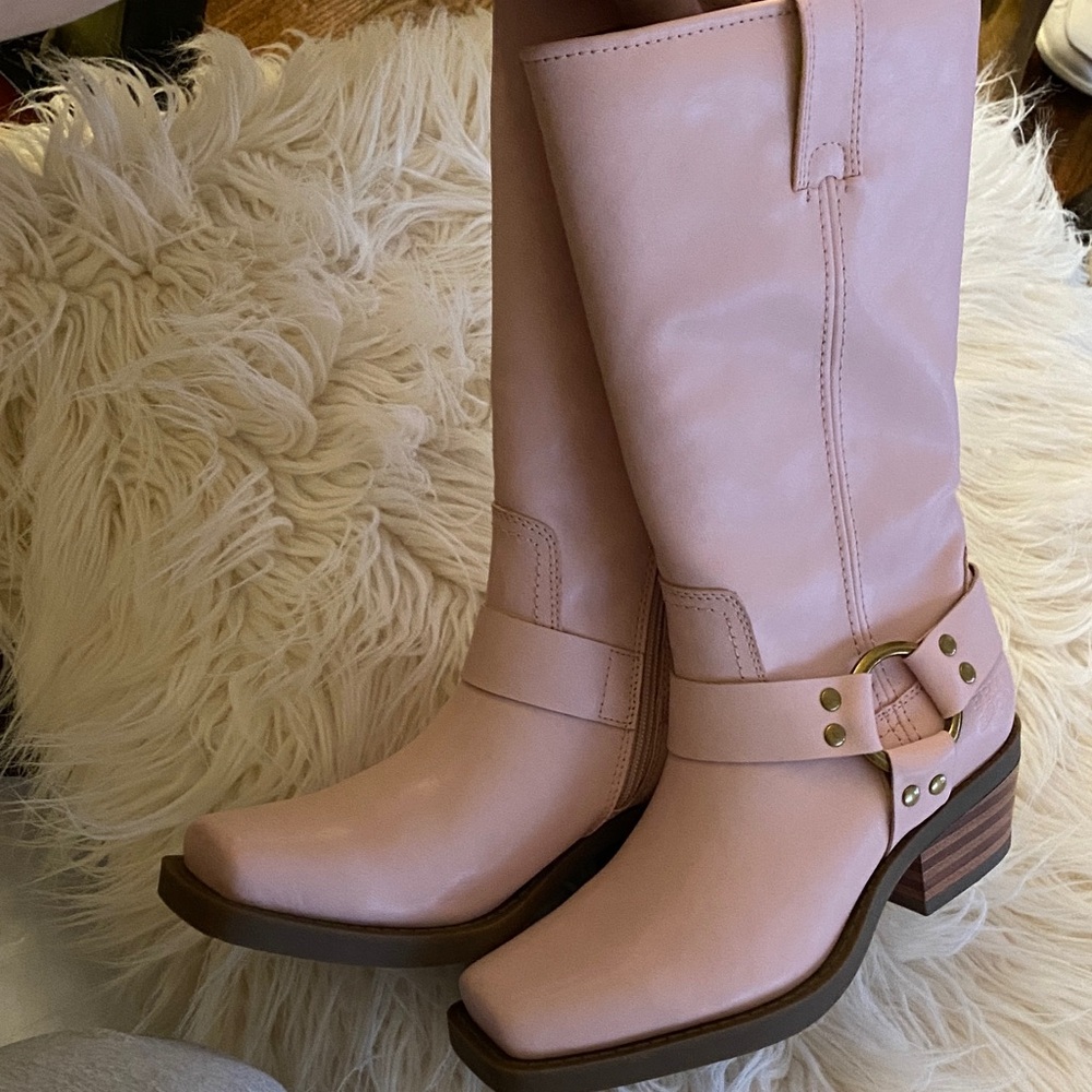 FRYE & Co.Lorrie Harness 12Y Pink Leather Ankle Boots